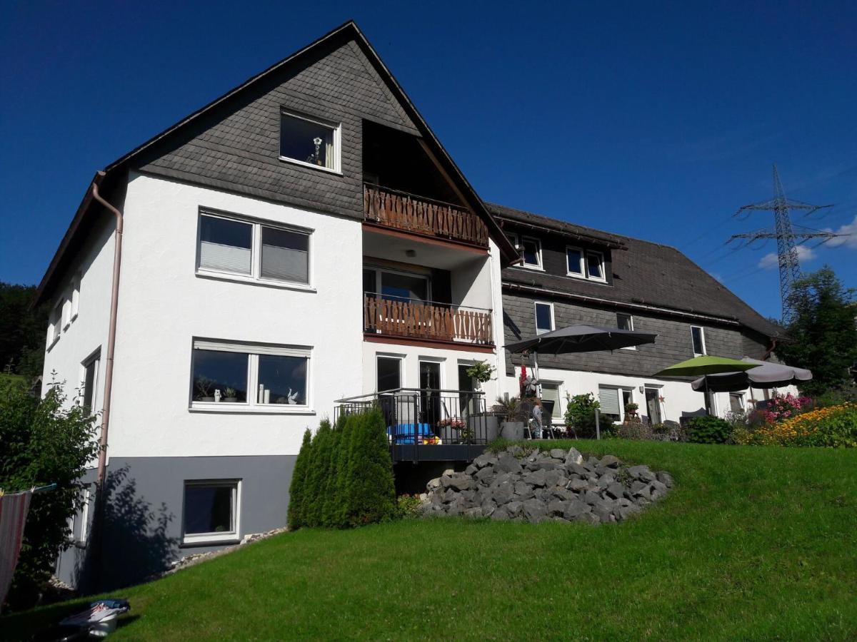 Modern Apartment In Sellinghausen With Terrace Schmallenberg Dış mekan fotoğraf