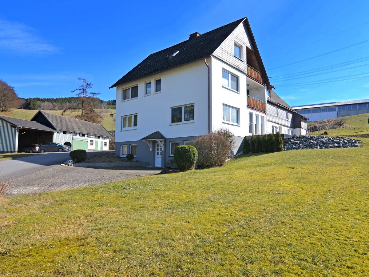 Modern Apartment In Sellinghausen With Terrace Schmallenberg Dış mekan fotoğraf